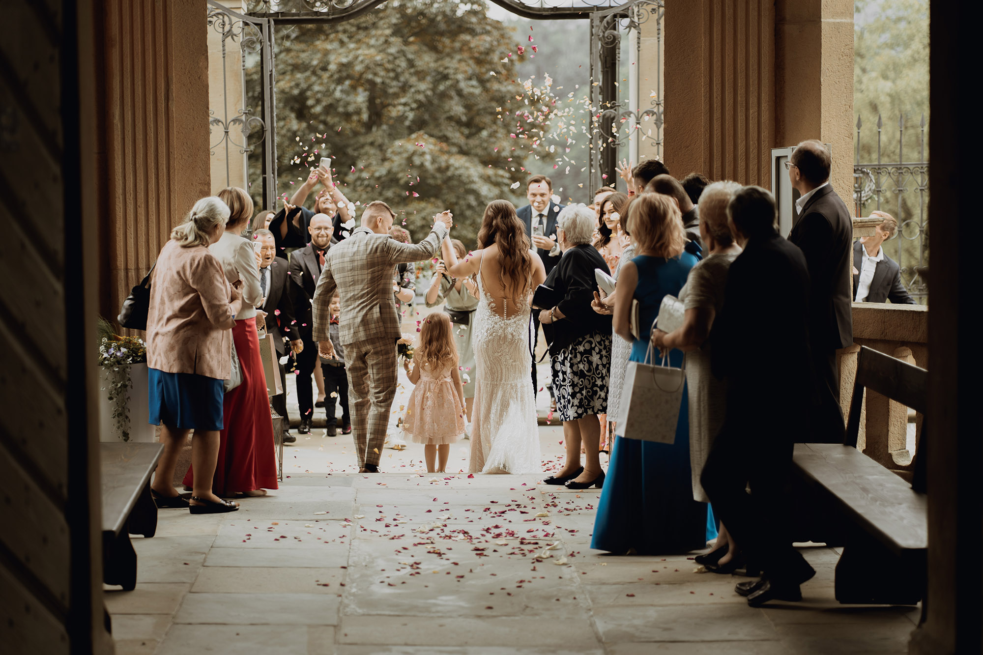 Czy warto zdecydować się na film ślubny?